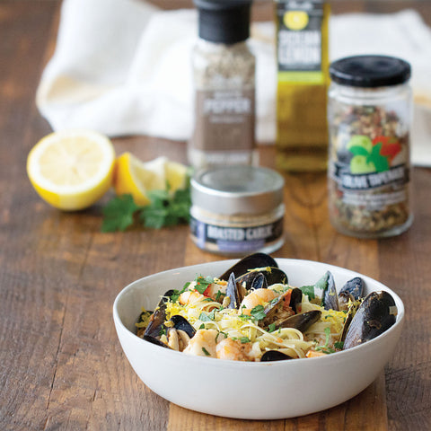 Seafood Medley Pasta With Spinach And Olive Fettuccine
